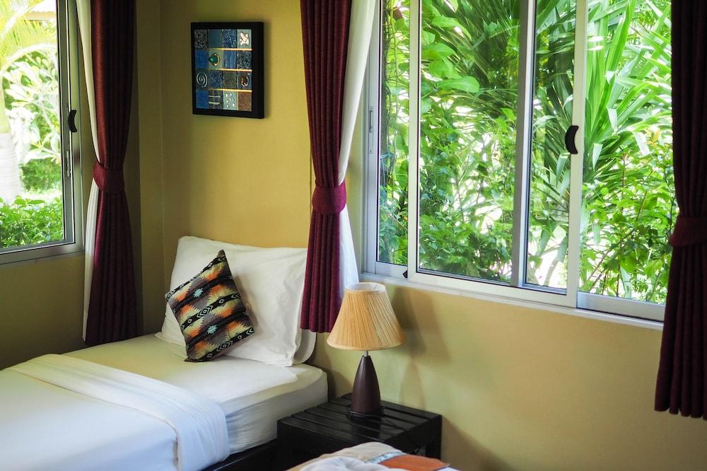 Lanta Castaway Beach Resort Ко-Ланта Екстер'єр фото